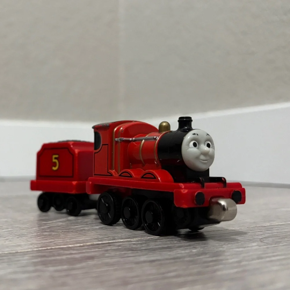 Diecast Pull-N-Zoom James